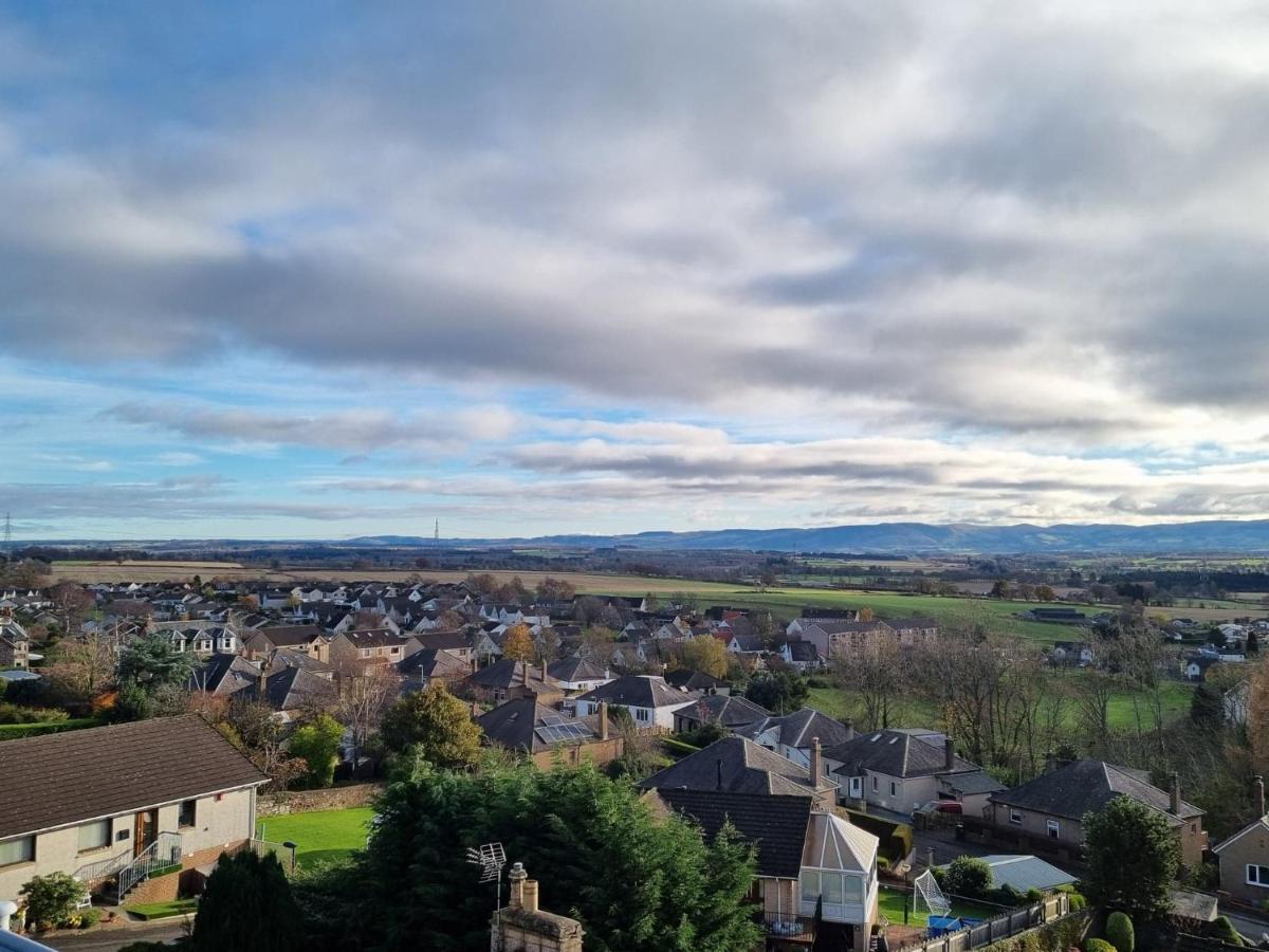 The Tower Gastro Pub & Apartments Crieff Extérieur photo