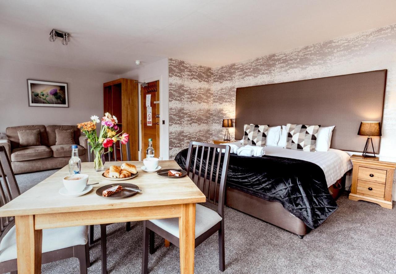 The Tower Gastro Pub & Apartments Crieff Extérieur photo