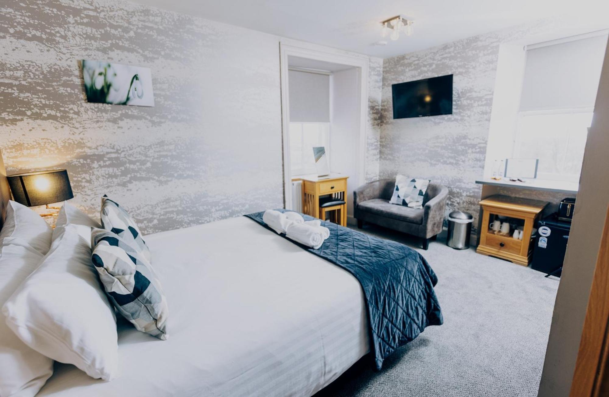The Tower Gastro Pub & Apartments Crieff Chambre photo
